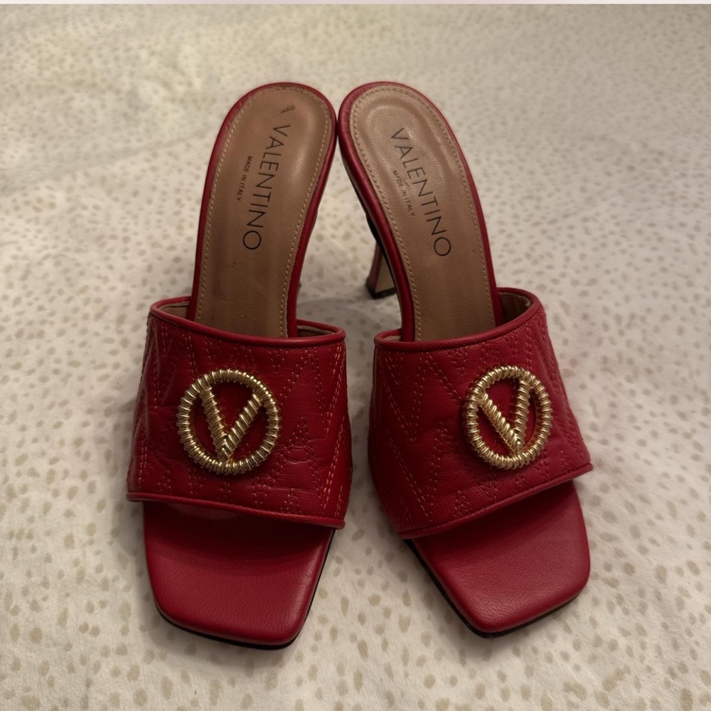 AUTHENTIC Valentino Heels